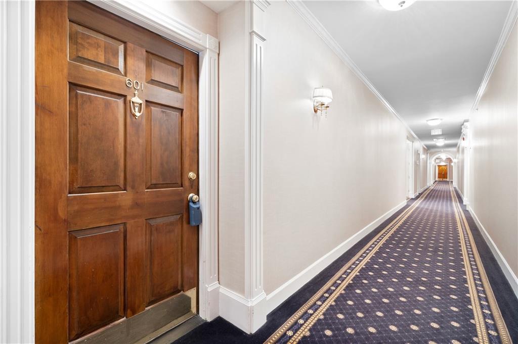 Le Chateau - Residential
