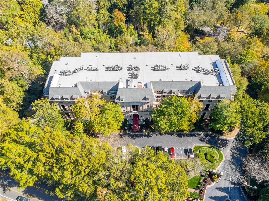 Le Chateau - Residential