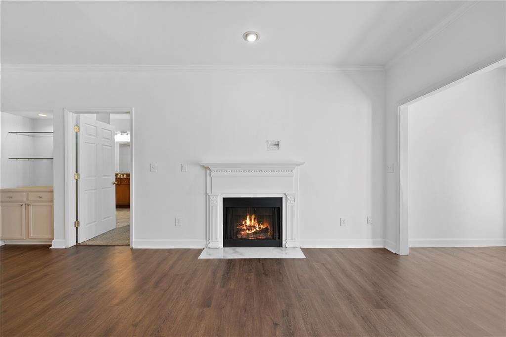 Le Chateau - Residential