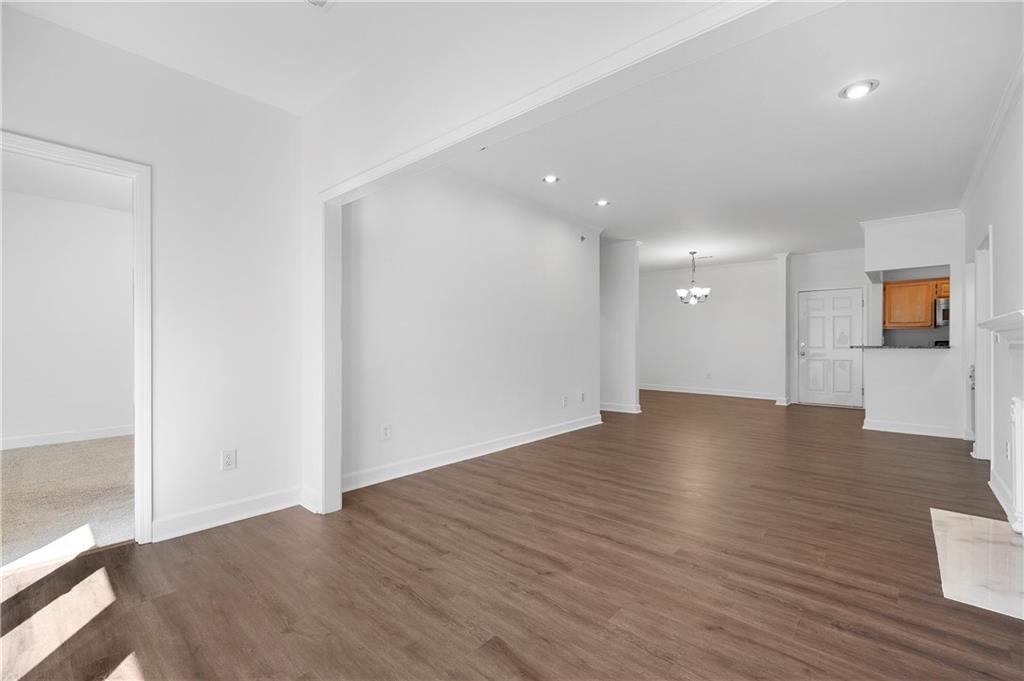 Le Chateau - Residential