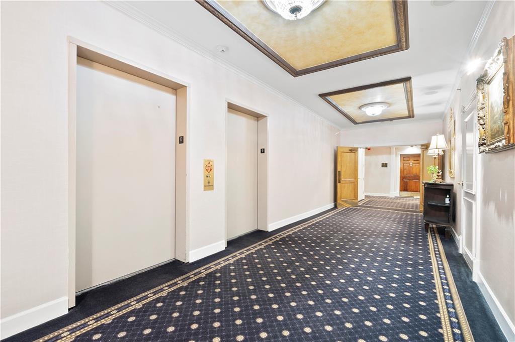Le Chateau - Residential