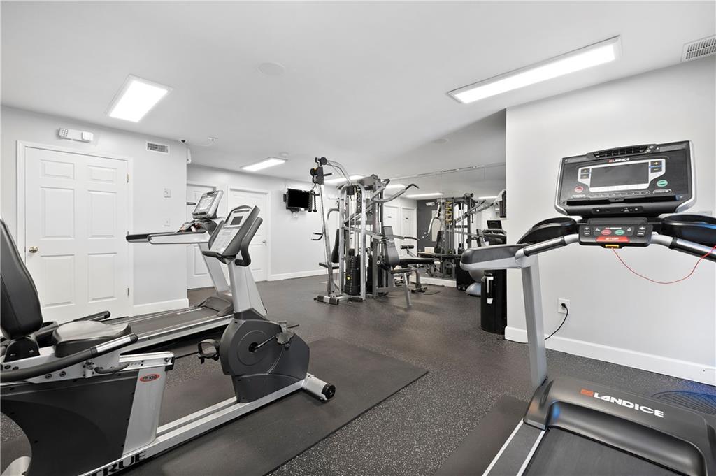 Le Chateau - Residential
