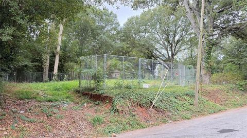 1804 E Farris Avenue East Point GA 30344