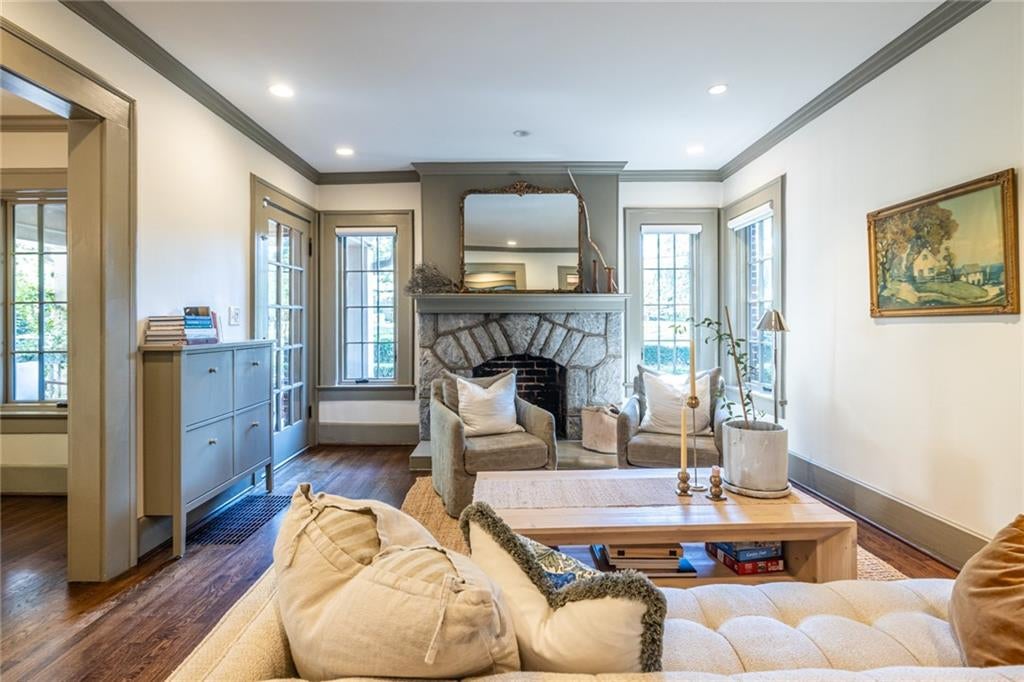 500 Emory Circle NE