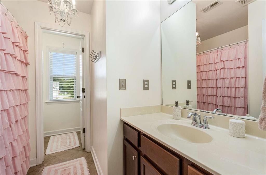 ROCKFORD TOWNSHIP - Residential