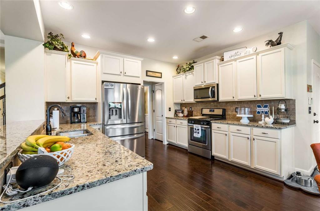 ROCKFORD TOWNSHIP - Residential