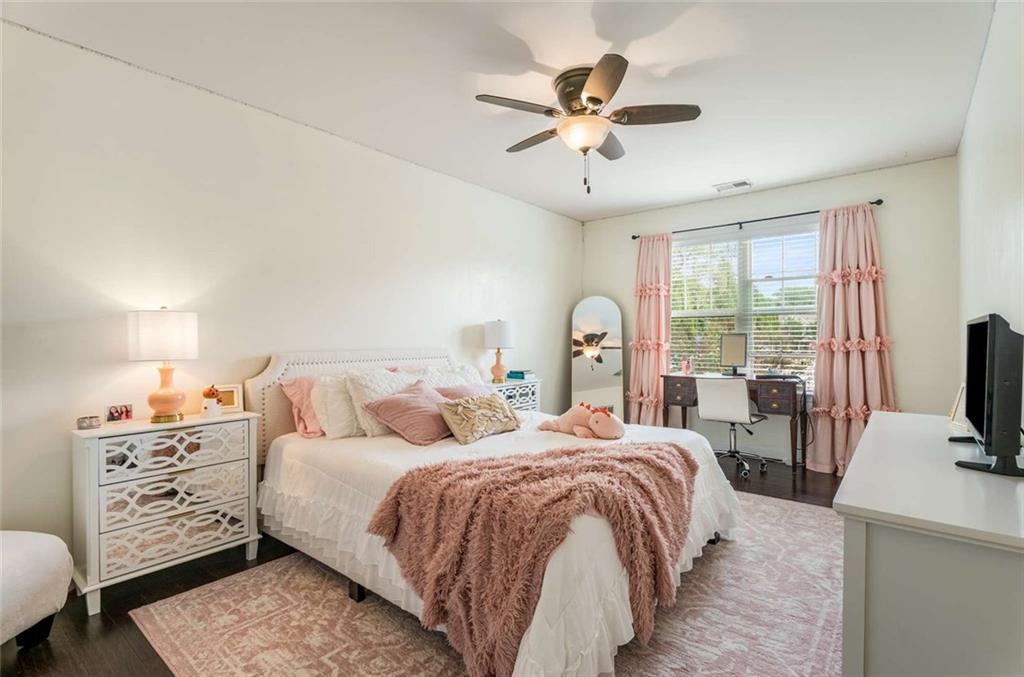 ROCKFORD TOWNSHIP - Residential