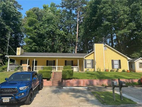 2128 Valley Oaks Drive Smyrna GA 30080