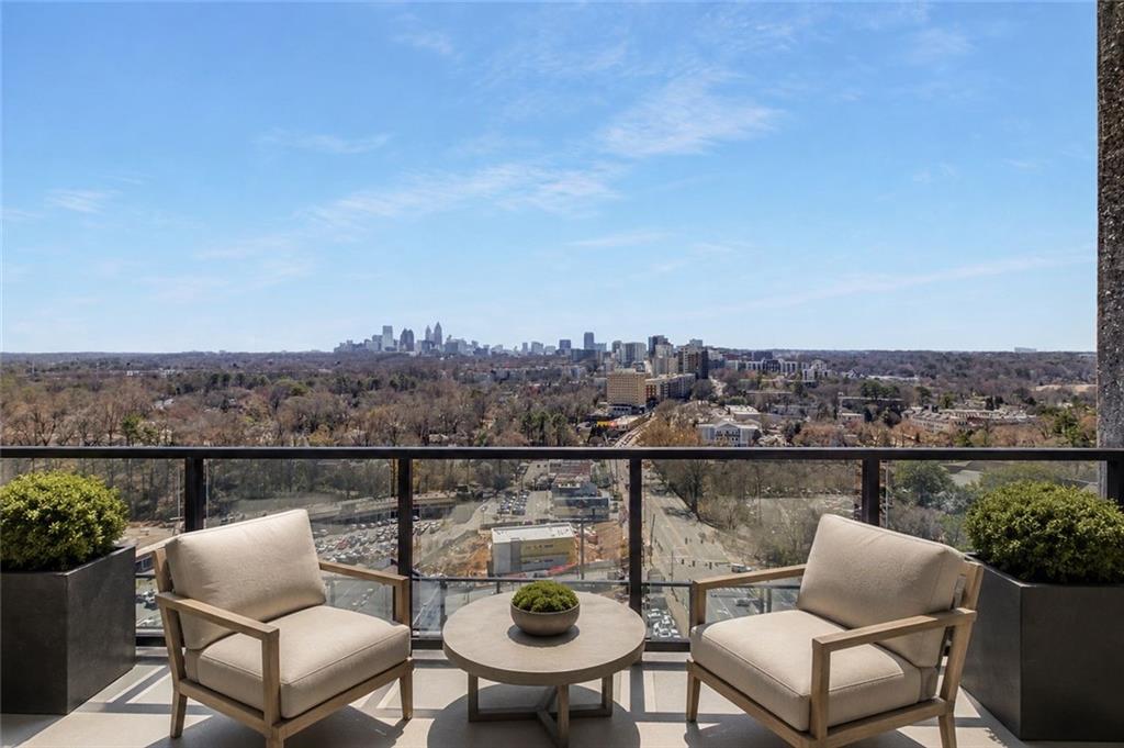2425 Peachtree Road NE 1605