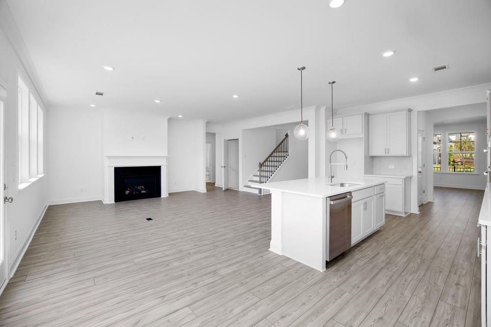 619 Catesby Terrace