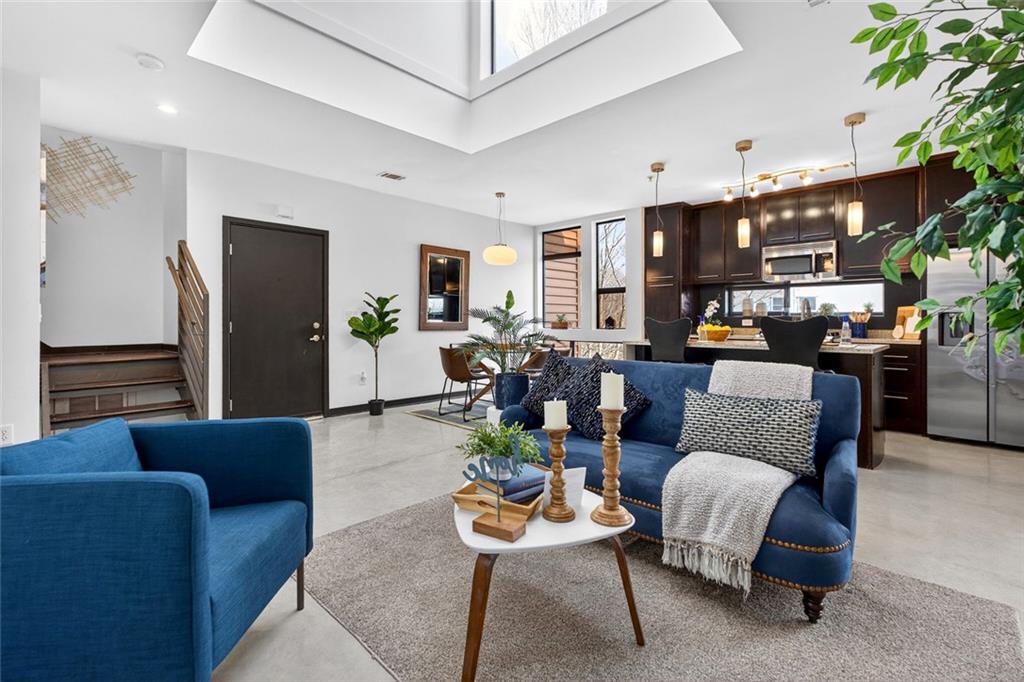 972 Dekalb Avenue NE 203