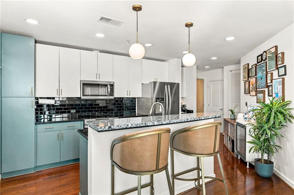 860 Peachtree Street NE 2317