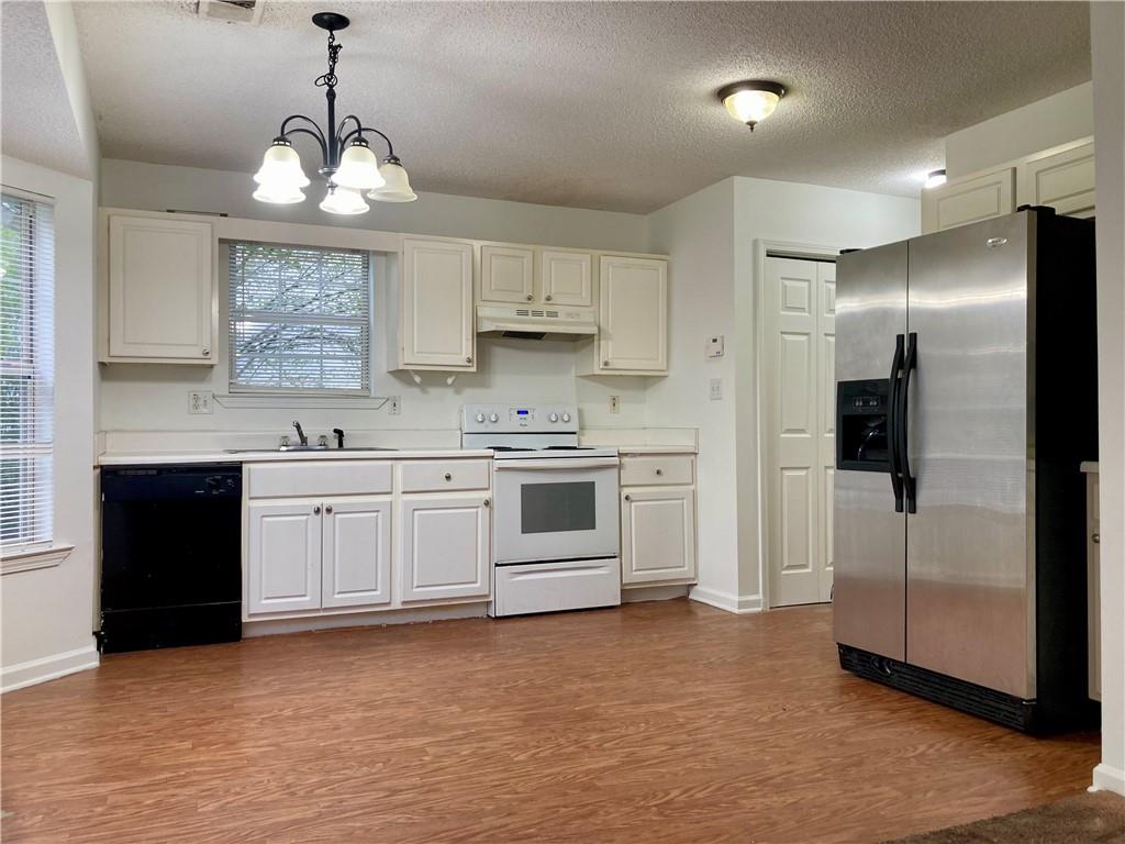 1051 Foxchase Drive, Mcdonough, Georgia image 5