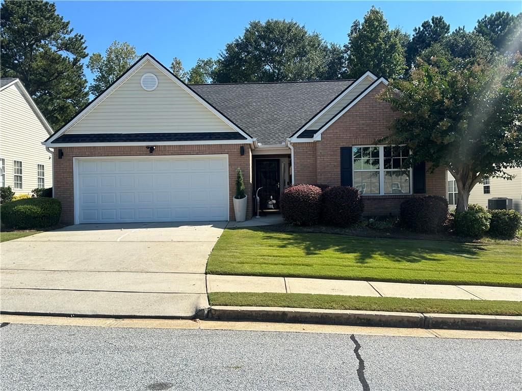 Photo of 954 Village View Circle, Loganville, GA 30052 (MLS # 7728471)