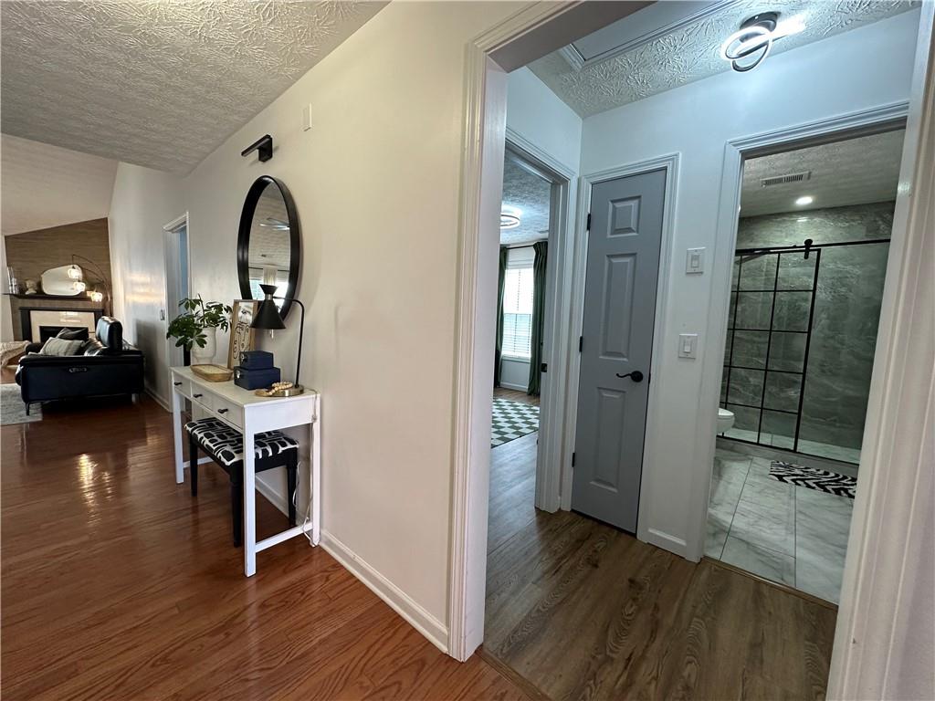 954 Village View Circle