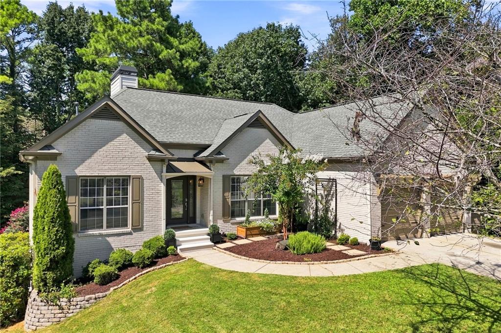 520 Chestnut Walk