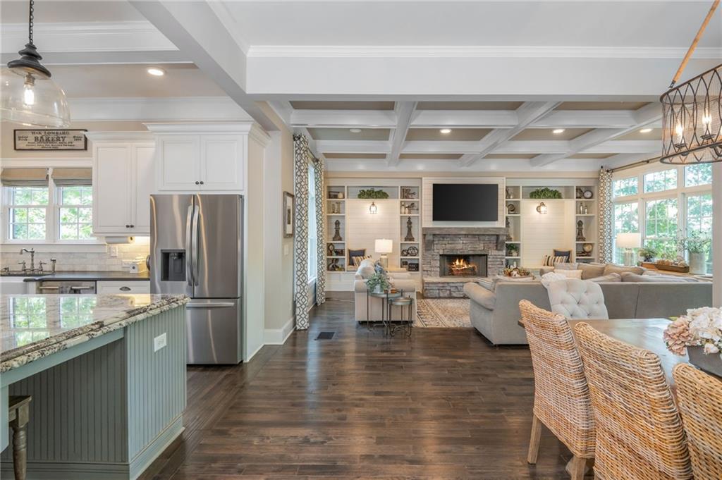 Stone Gate Manor - Residential