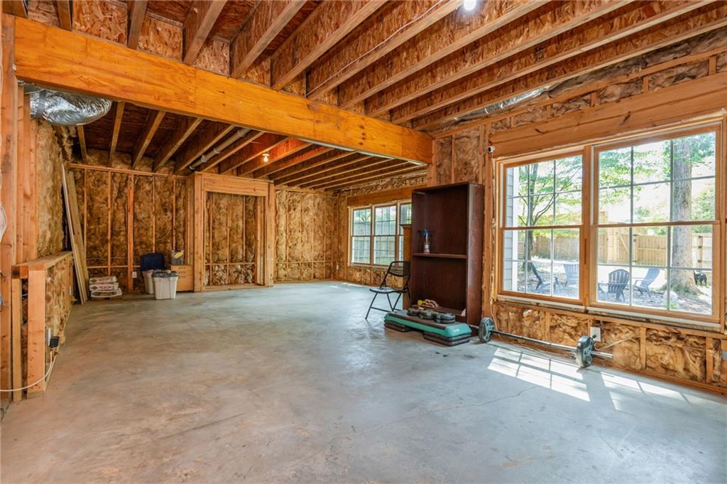 Stone Gate Manor - Residential