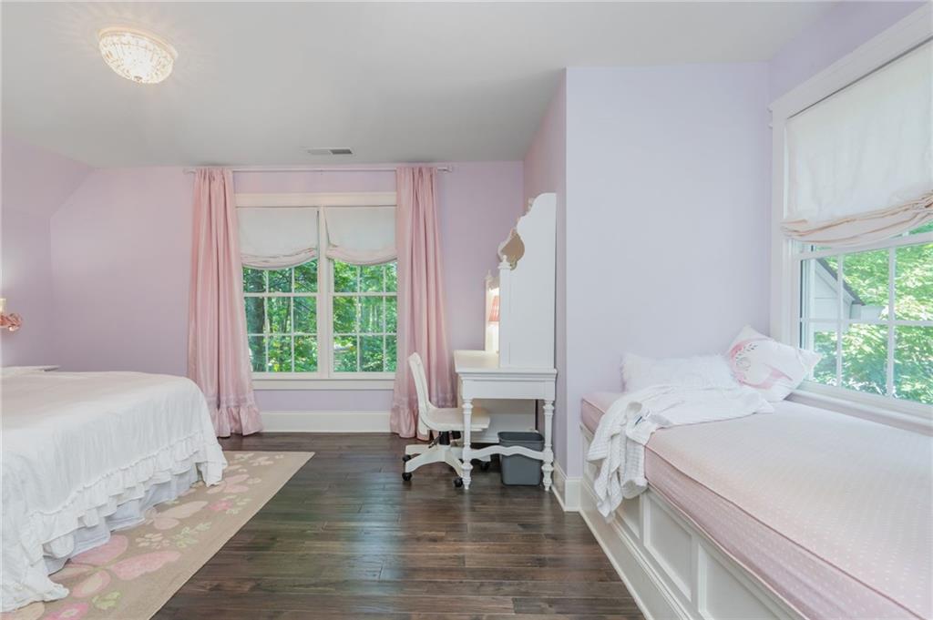 Stone Gate Manor - Residential