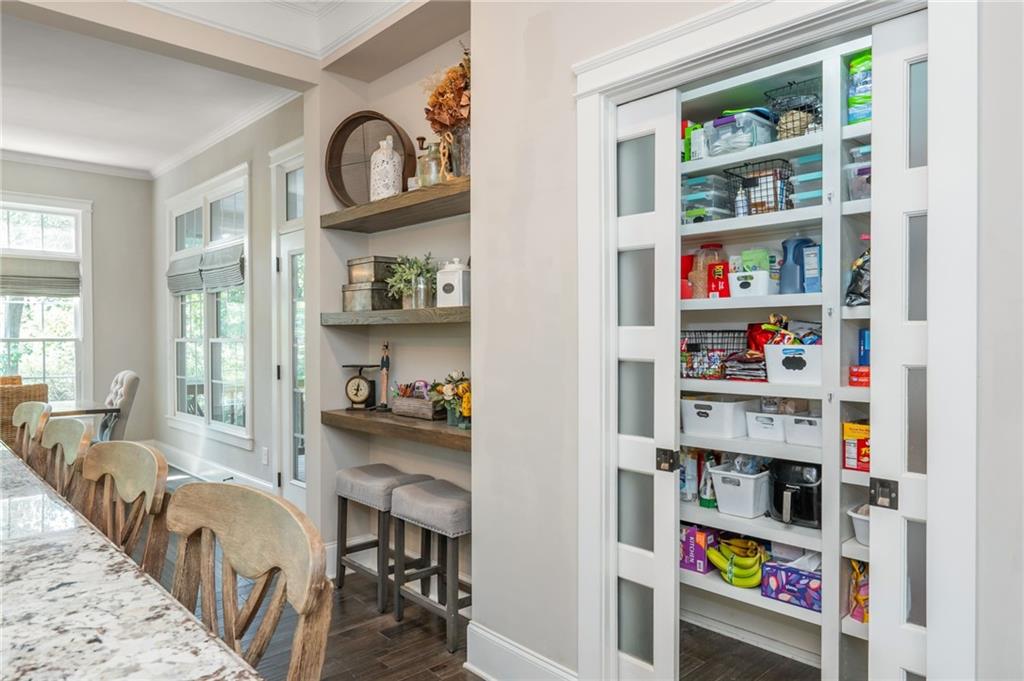 Stone Gate Manor - Residential