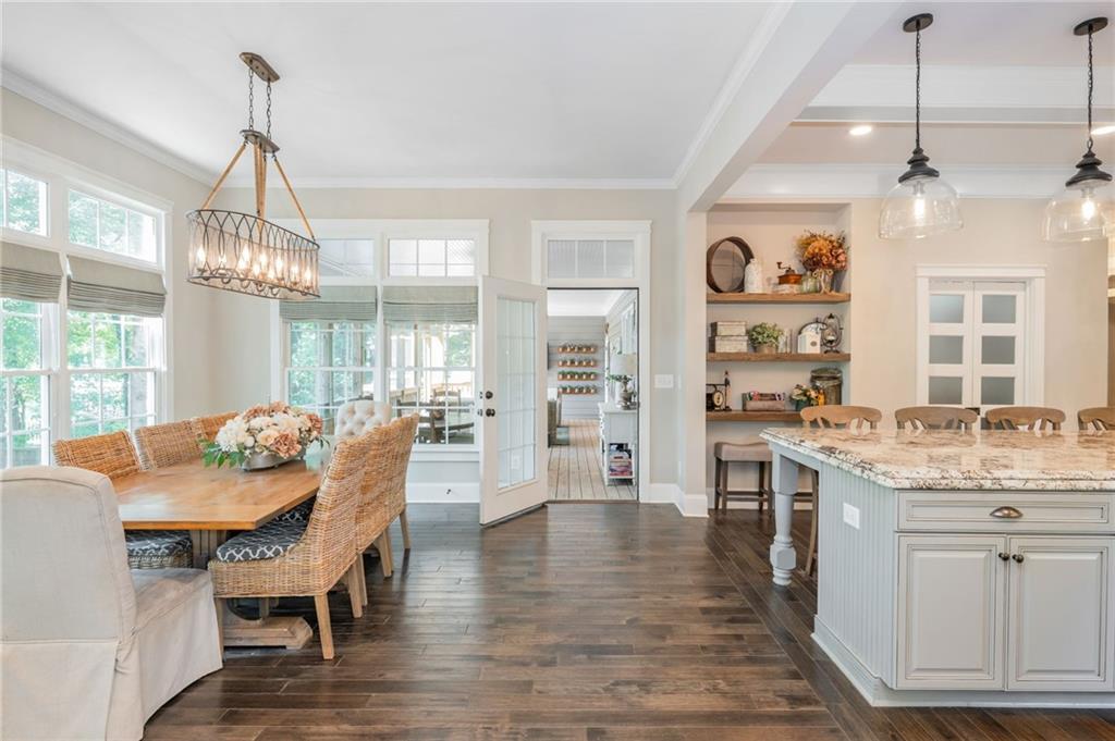 Stone Gate Manor - Residential