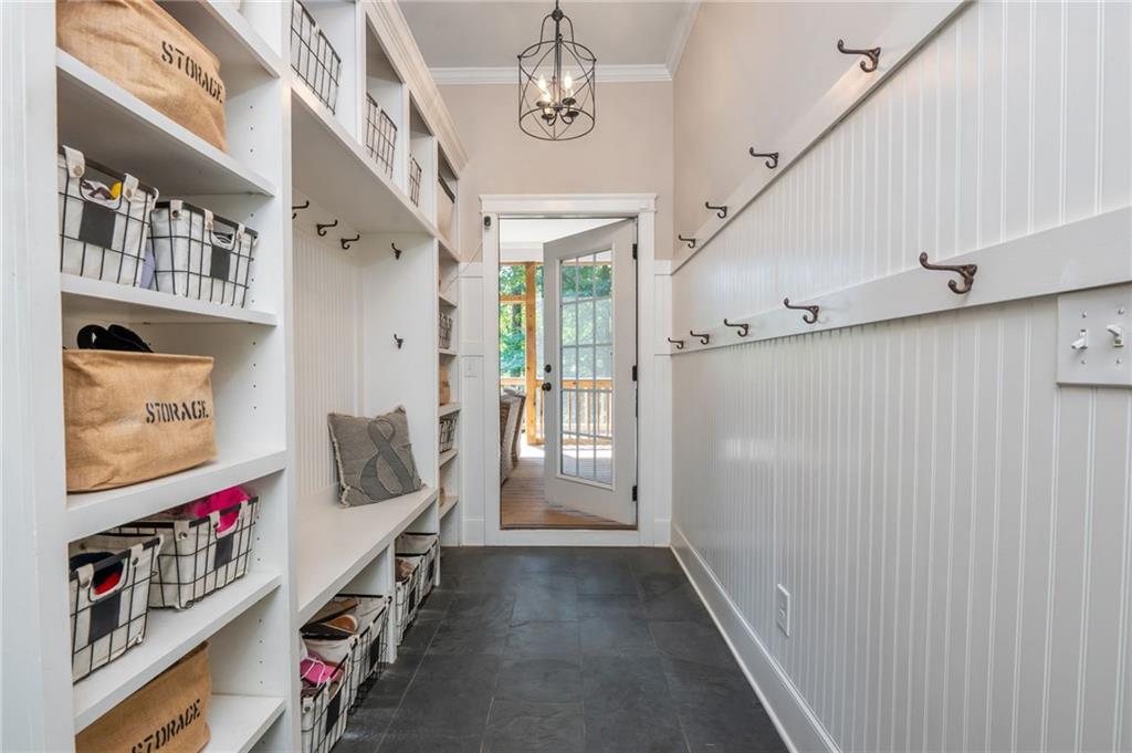 Stone Gate Manor - Residential