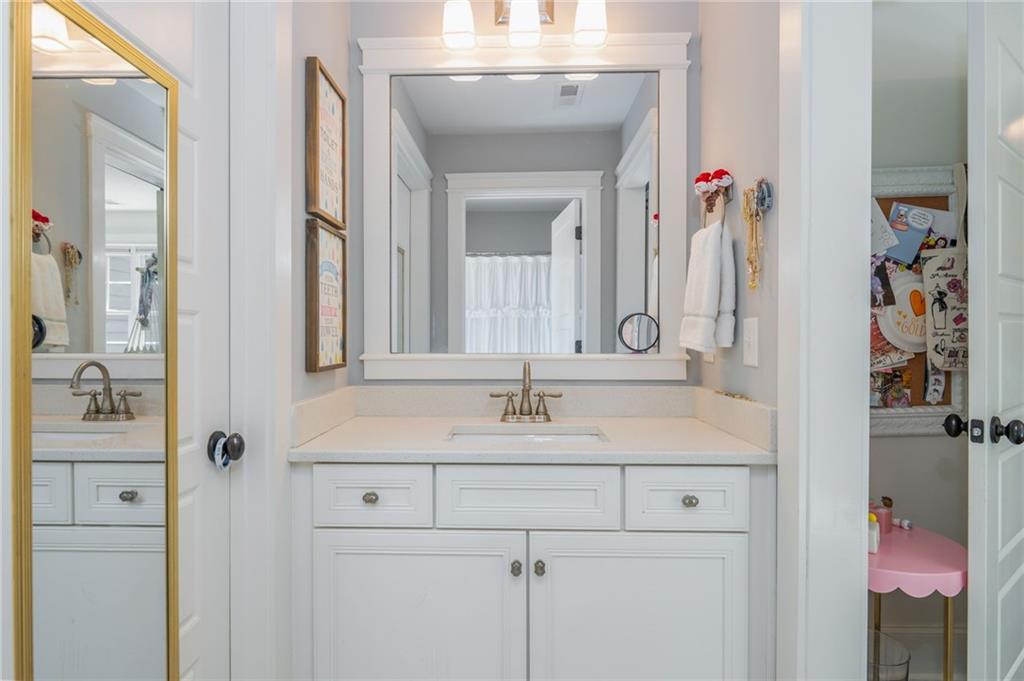 Stone Gate Manor - Residential