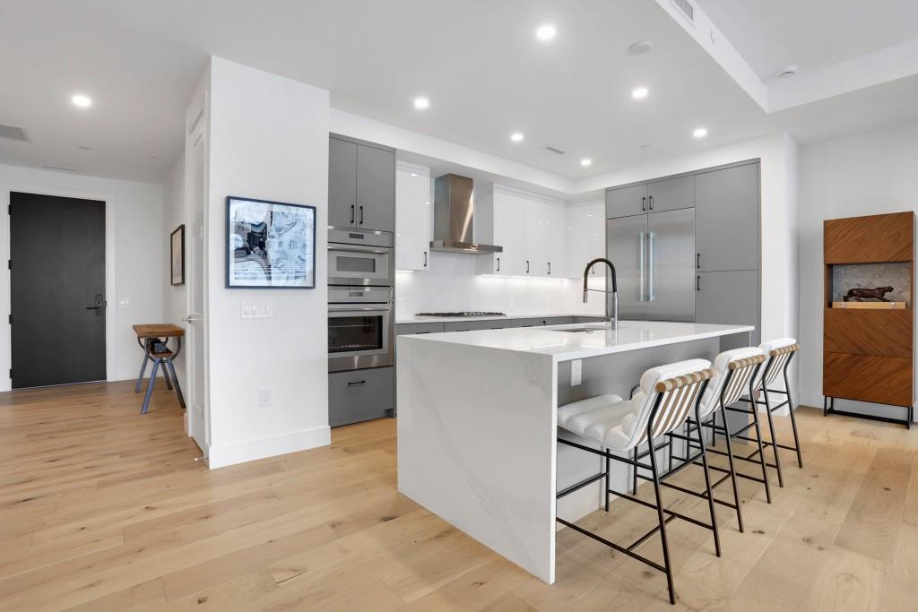 2425 Peachtree Road NE 803
