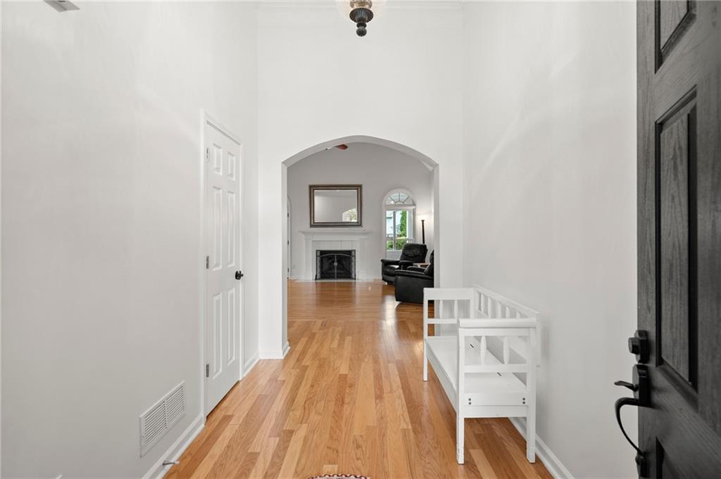1805 Wilkenson Crossing