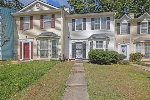 Photo of 5582 Stonington Trace Parkway, Stone Mountain, GA 30087 (MLS # 7647185)