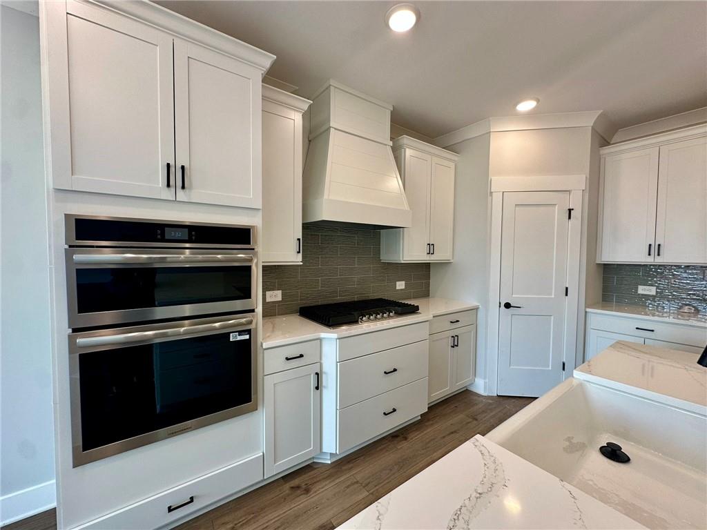 7037 Manchester Drive, Flowery Branch, Georgia image 11