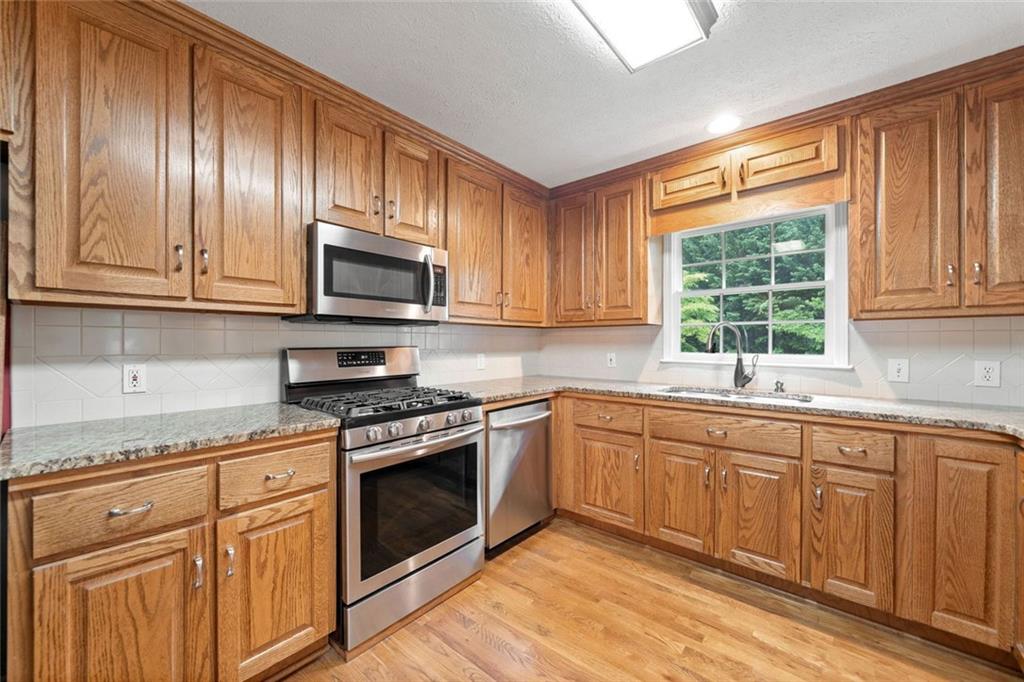 2140 Old Orchard Lane