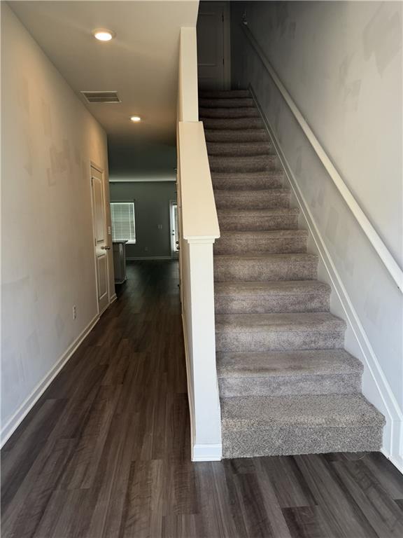 137 Village Green Drive NW