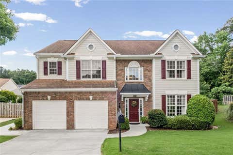Homes For Sale - 120 Quay Circle<br/> Alpharetta, GA 30009
