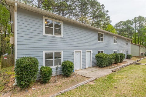 Multifamily For Sale - 5956 Stonewall Drive<br/> Fulton County, Union City, GA 30291
