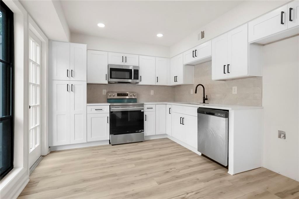 683 Highland Court