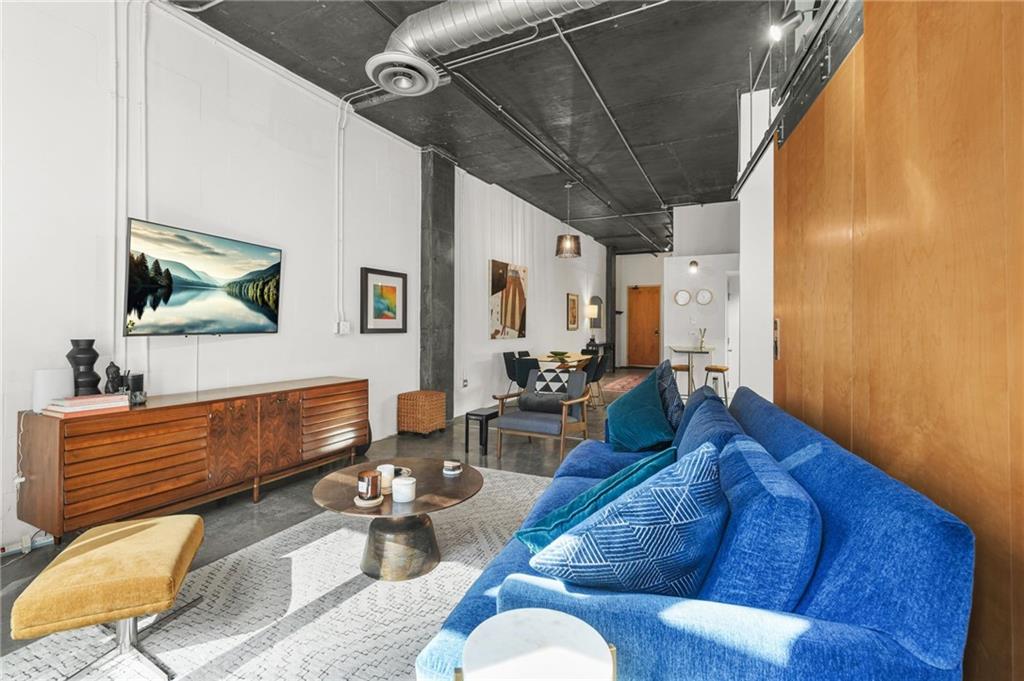 123 Luckie Street NW 2209