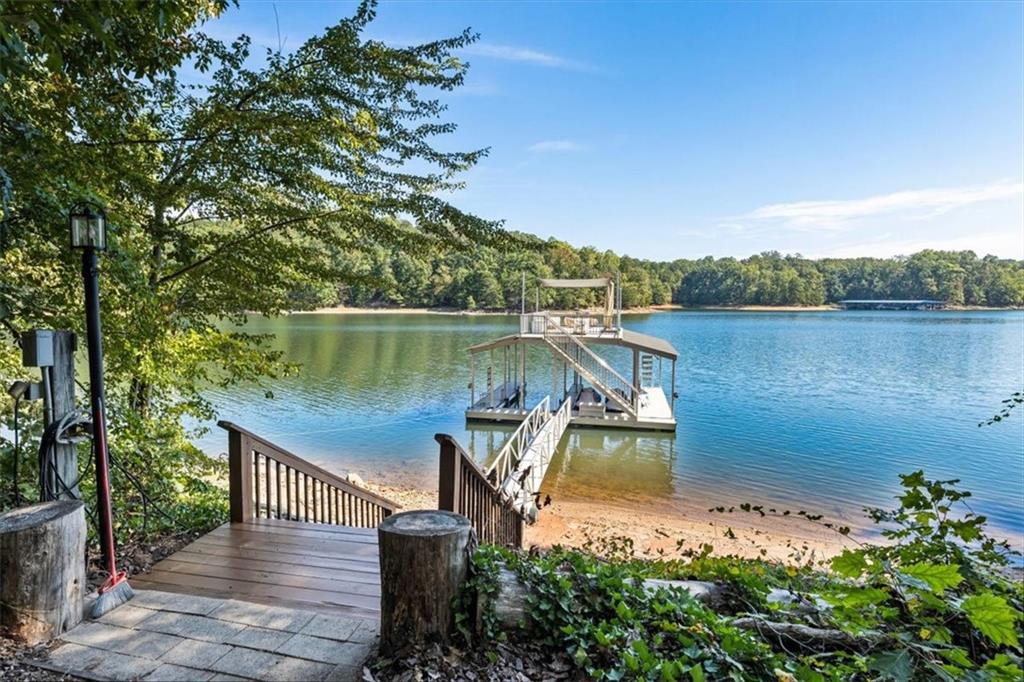 5750 Cains Cove Road