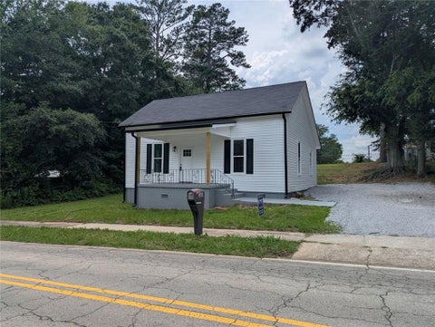 Homes For Sale - 305 Burson Avenue<br/> Carrollton, GA 30117