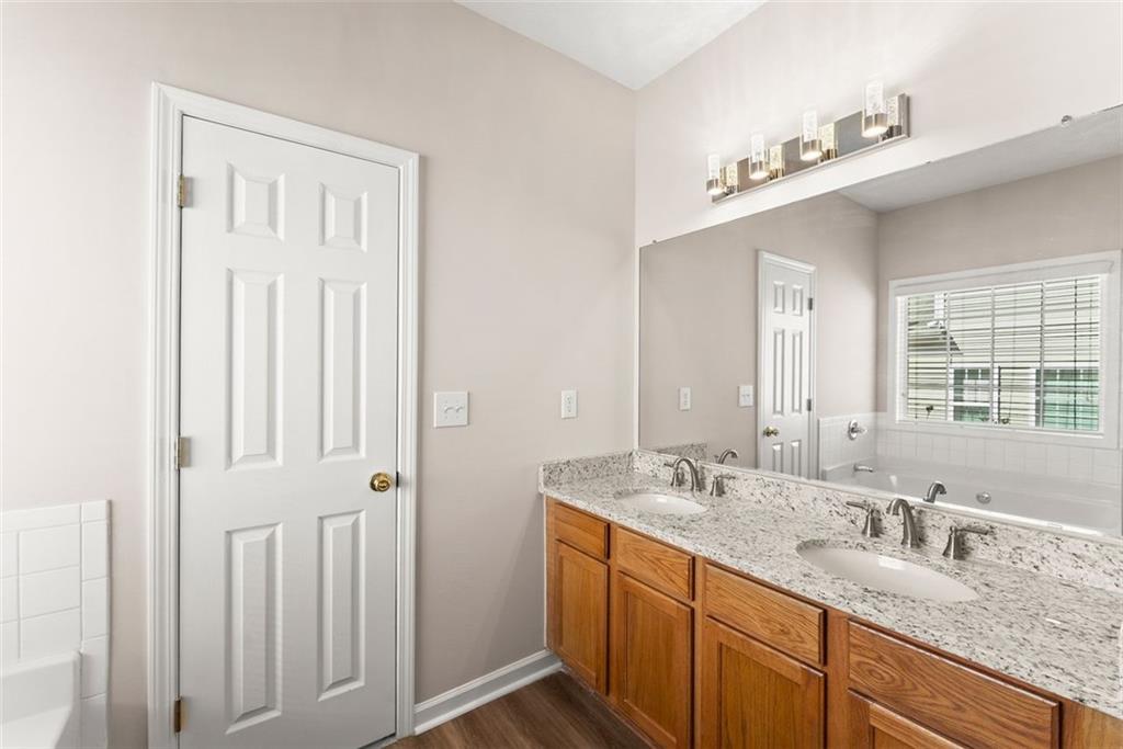 5028 Timber Hills Drive, Oakwood, Georgia image 22
