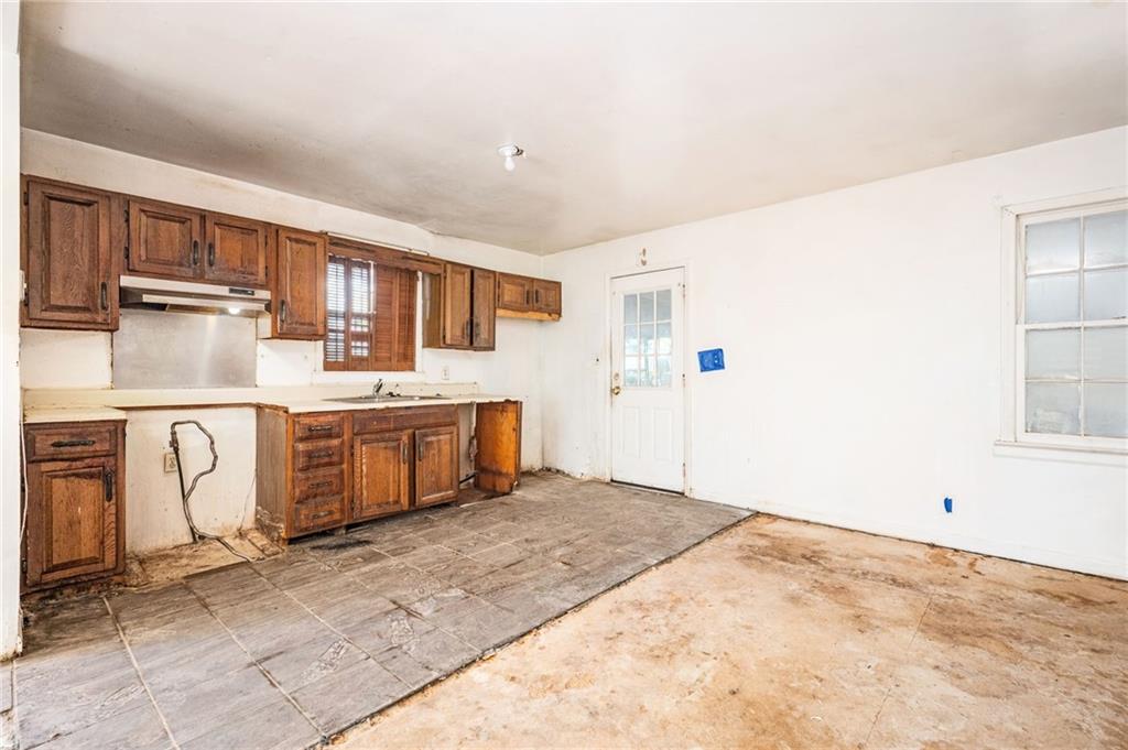 270 Bromack Drive SE