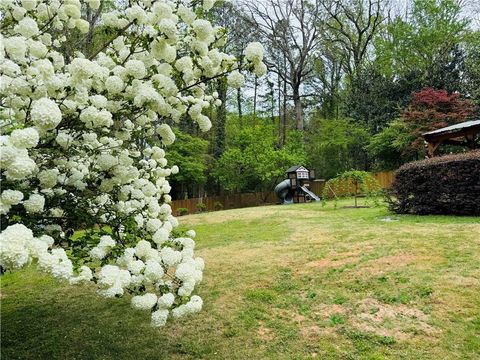 Homes For Sale - 4295 King Valley Drive<br/> Smyrna, GA 30082