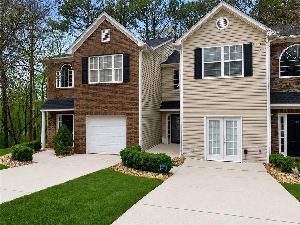 102 Creekwood Drive