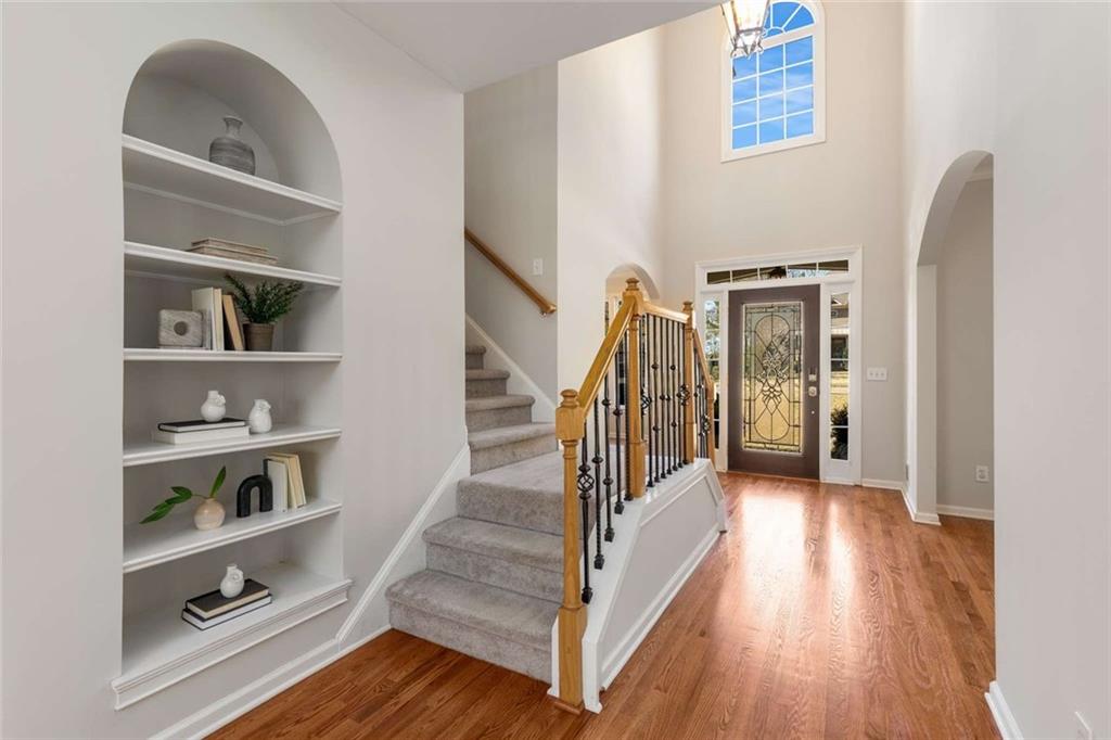 526 Waterside Court, Canton, Georgia image 3