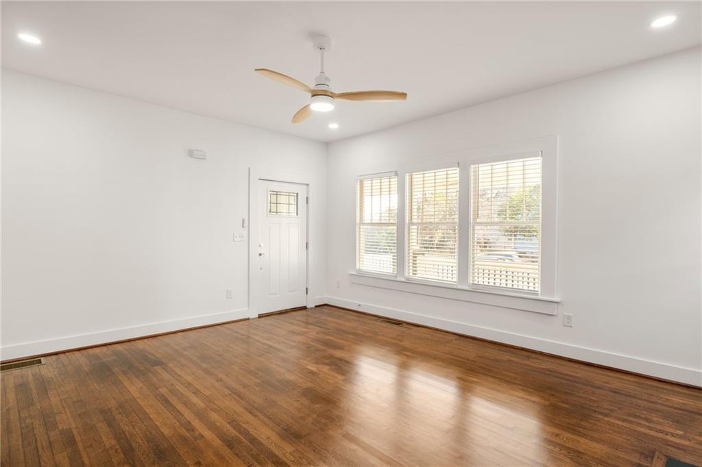 255 Connecticut Avenue NE B