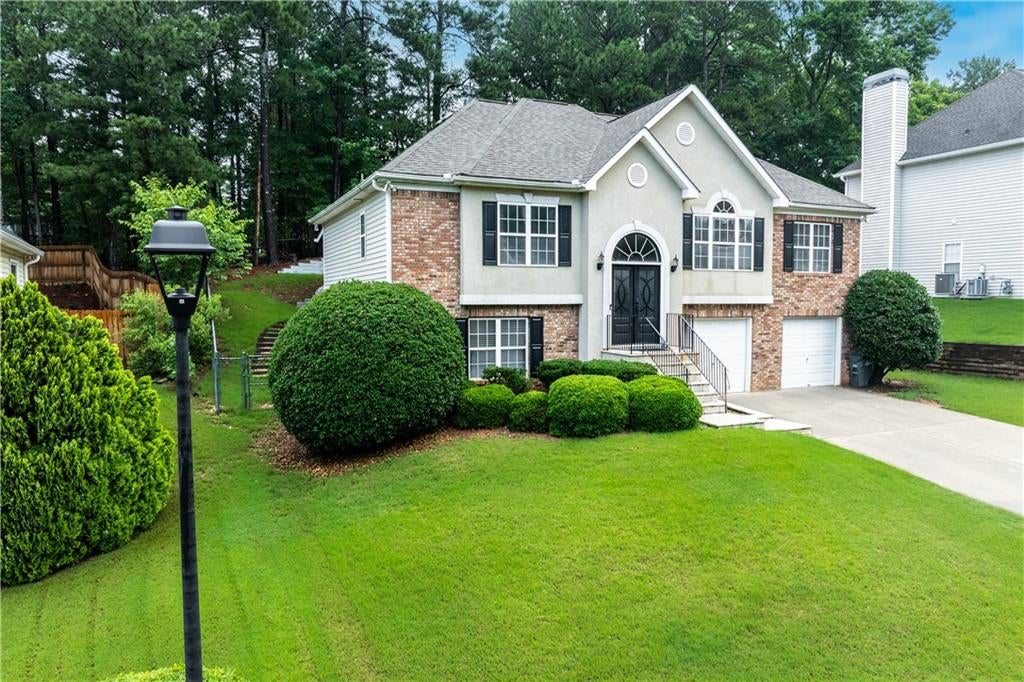 1041 Soaring Drive