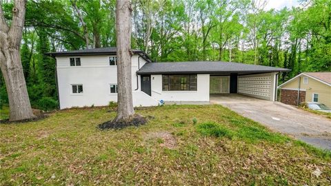 Photo of 3211 Thrasher Circle, Decatur, GA 30032 (MLS # 7752972)