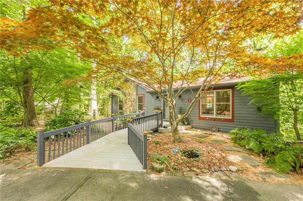 5848 Kingswood Court