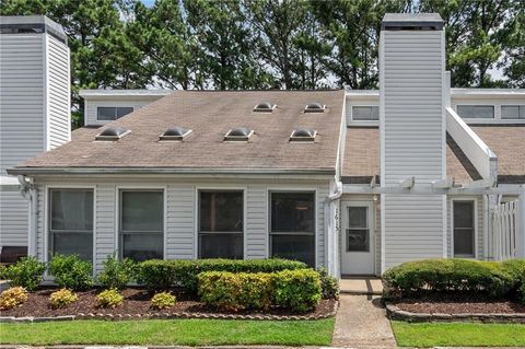 Condo For Sale - 1615 Homestead Trail<br/> Alpharetta, GA 30004