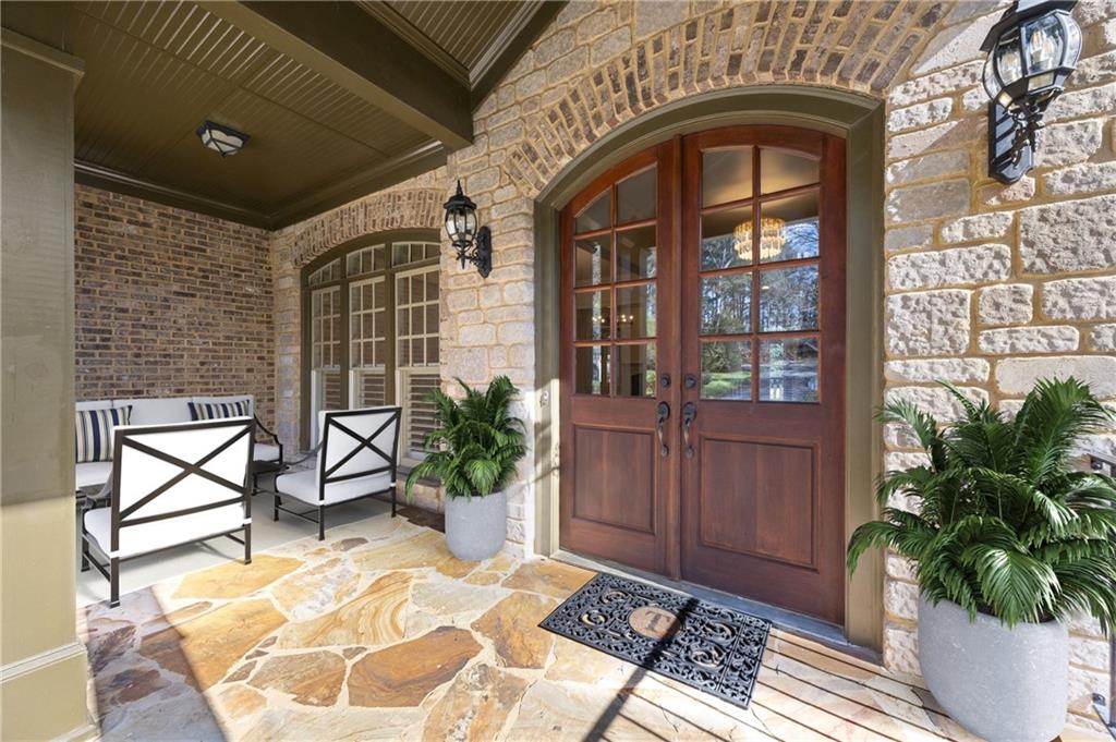 2551 Raintree Drive NE